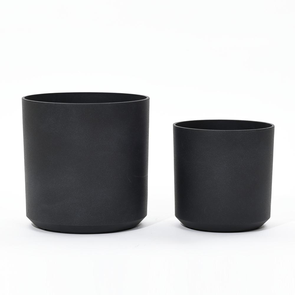 2-Piece Round Plastic Planters Set, Gate Black