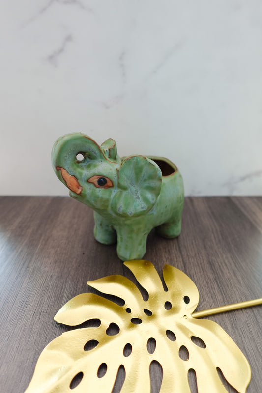 Green Elephant Pot